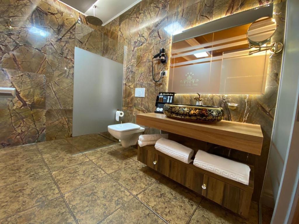 Vila Imperial One Luxury Boutique Hotel Фэгэраш Экстерьер фото