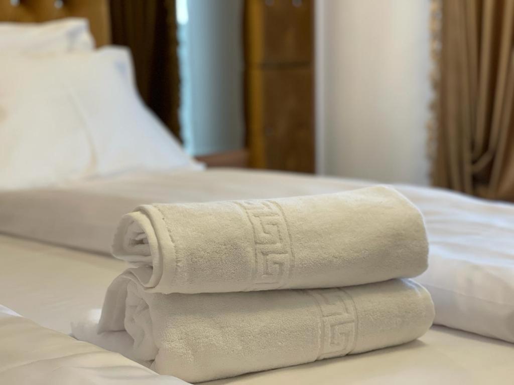 Vila Imperial One Luxury Boutique Hotel Фэгэраш Экстерьер фото