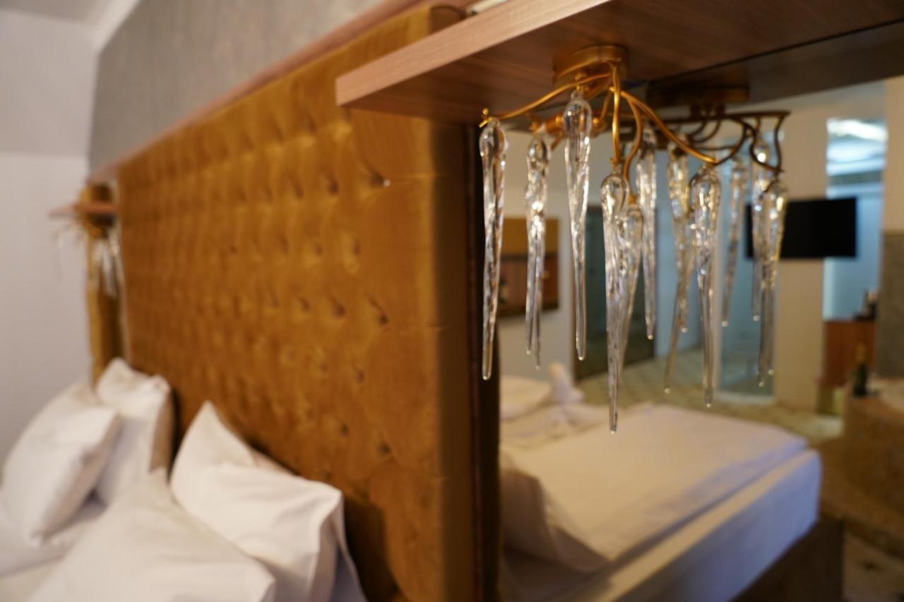 Vila Imperial One Luxury Boutique Hotel Фэгэраш Экстерьер фото
