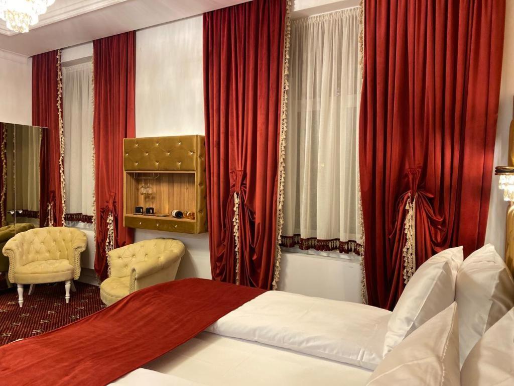 Vila Imperial One Luxury Boutique Hotel Фэгэраш Экстерьер фото