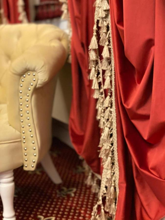 Vila Imperial One Luxury Boutique Hotel Фэгэраш Экстерьер фото