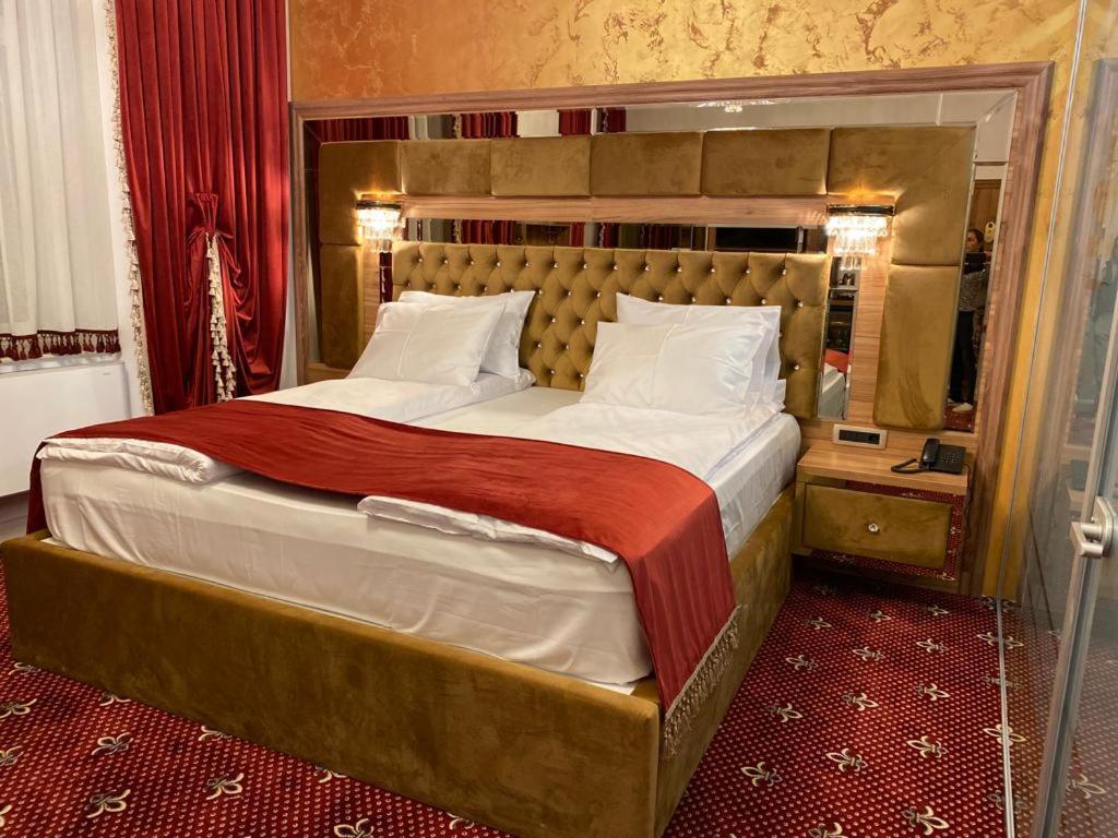 Vila Imperial One Luxury Boutique Hotel Фэгэраш Экстерьер фото